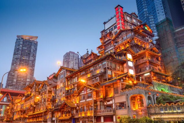 Pakej Guizhuo + Chongqing, China 8H7M